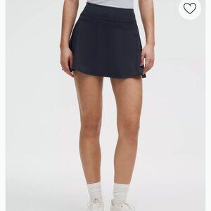 Lululemon High Rise Lightweight Tennis Skirt. Sz 6. EUC